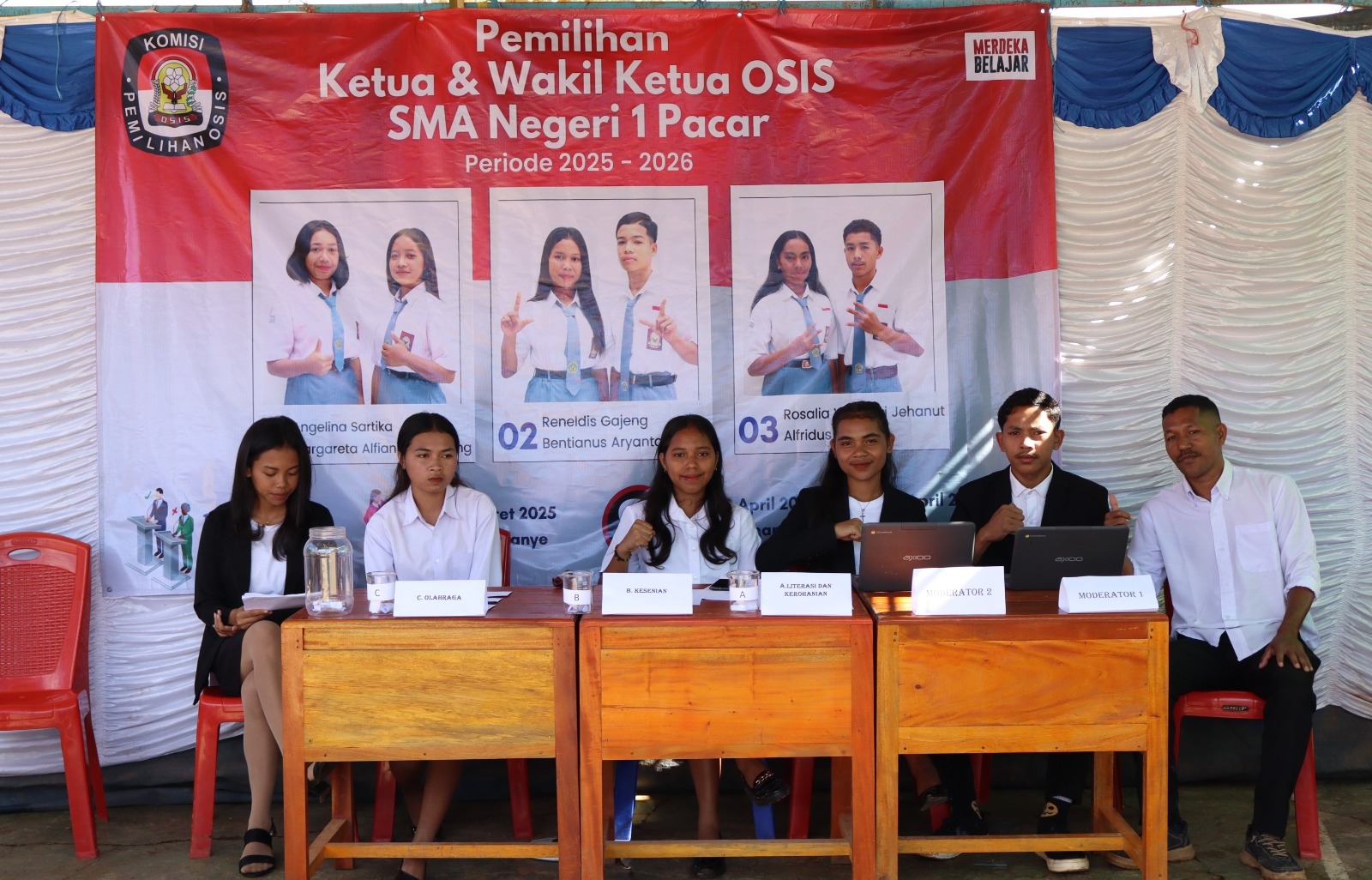 Pemilihan Ketua dan Wakil Ketua OSIS SMA Negeri 1 Pacar Periode 2025-2026 Berjalan dengan Baik